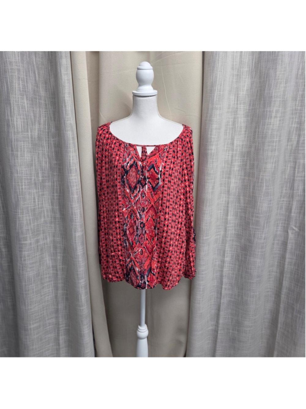 Faded Glory Red Patterned Peasant Blouse with Keyhole Tie Redhot Femme Size XL